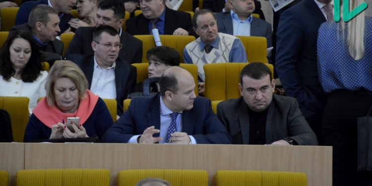 Из-за технических проблем сессия Николаевского облсовета началась с опозданием