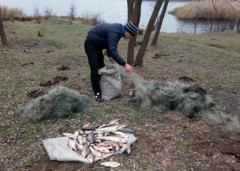 На незаконный промысел – всей семьей? На Александровском водохранилище задержали браконьеров