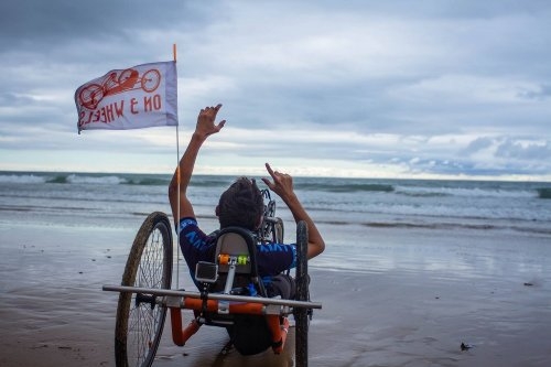 Когда очень чего-то хочешь: из Львова в Лиссабон на велосипеде приехал парень с ДЦП