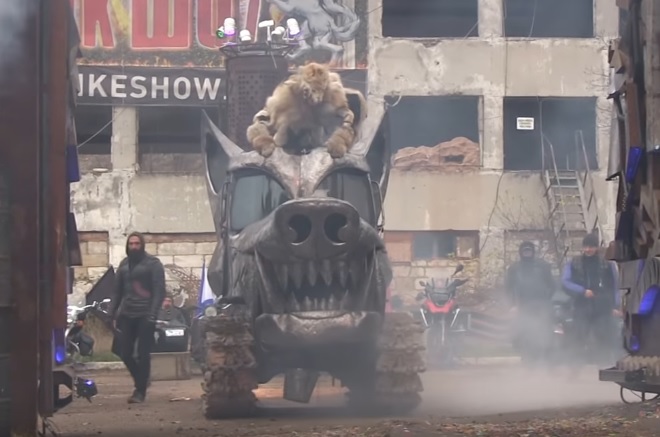 Жуткое "патриотическое" шоу устроили для детей в Крыму путинские "ночные волки" 1