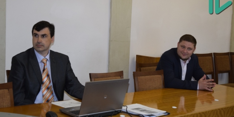 На должность директора николаевского КП «Дорога» претендуют депутат горсовета из ОппоБлока и активист ДемАльянса