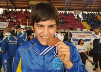 Студенческий мэр Николаева завоевал на чемпионате Европы по кикбоксингу «бронзу»