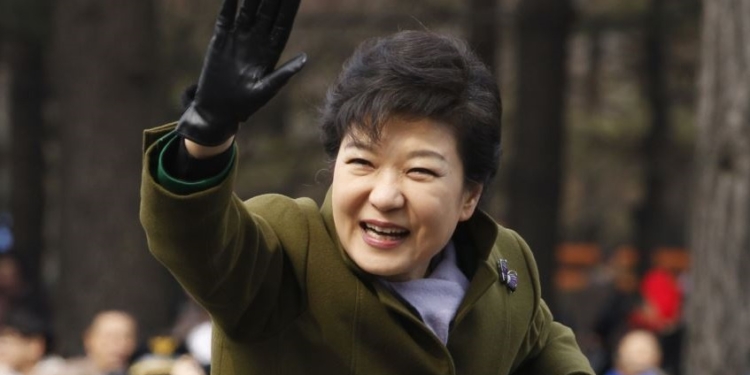 Девичьи тайны. В Южной Корее скандал из-за подруги президента