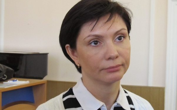 Скандал в парламенте. В Раду явилась одиозная Елена Бондаренко – провести брифинг в защиту “угнетаемых пропагандистов”