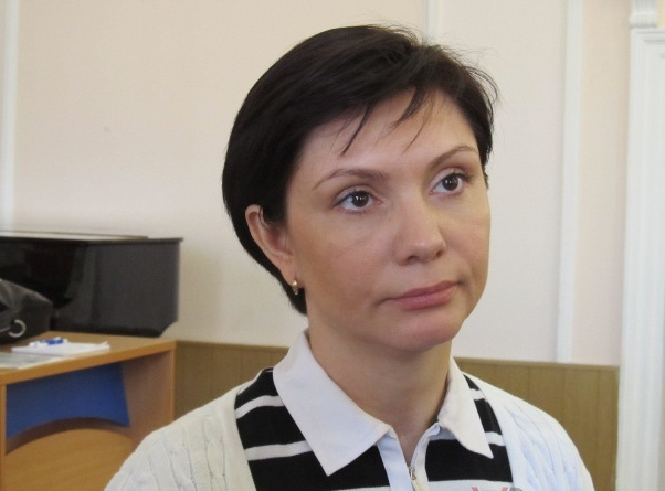Скандал в парламенте. В Раду явилась одиозная Елена Бондаренко - провести брифинг в защиту "угнетаемых пропагандистов" 1