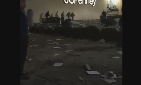 В США взрыв газа разрушил несколько домов