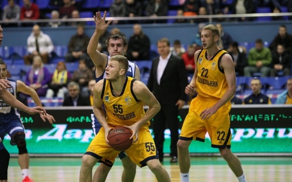 БК “Николаев” проиграл “Будивельнику”