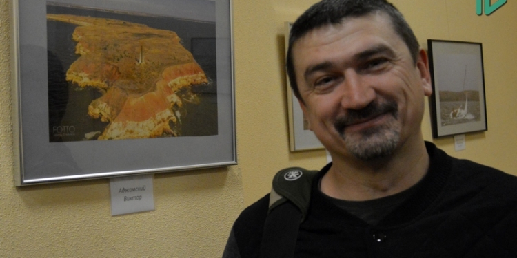 «Черное море – наше общее наследие»: в Николаеве открылась молодежная экологическая выставка живописи и фоторабот