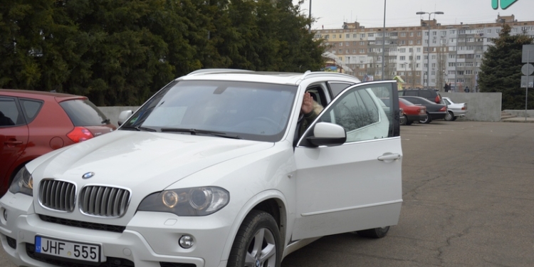 В Николаеве прошел автопробег машин с иностранной регистрацией