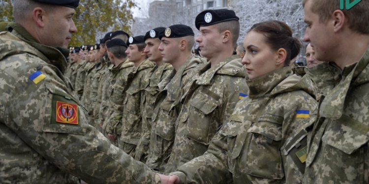 В Николаеве 120 морпехов приняли присягу на верность народу Украины