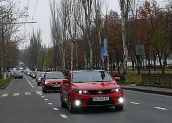 Автопробег в память погибших в ДТП состоялся в Николаеве