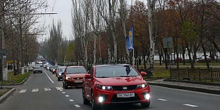 Автопробег в память погибших в ДТП состоялся в Николаеве