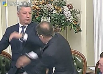 Главный “оппозиционер” Бойко набросился с кулаками на “радикала” Ляшко на Согласительной раде в ВР