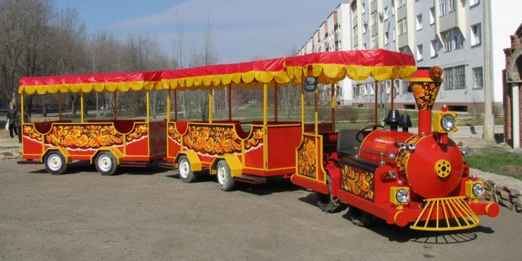 Николаевский детский городок “Сказка” покупает электропоезд