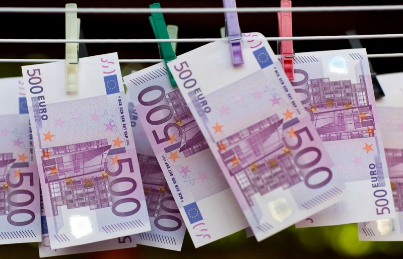 Выпуск Украиной еврооблигаций в евро признали сделкой года 1