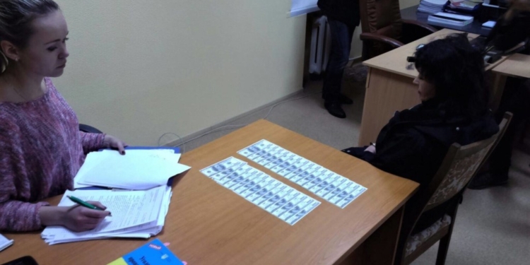 “Дивосвіт”: подробности того, как учительница продавала воспитанницу интерната для одаренных