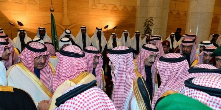 Принца королевской семьи Саудовской Аравии подвергли порке