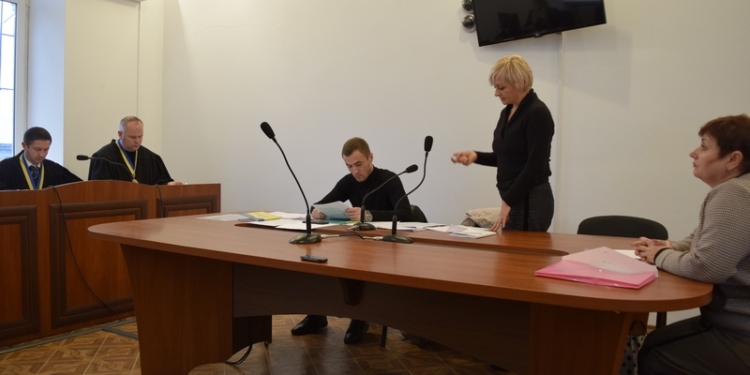 Николаевский админсуд ждет представителей “Батьківщини” – объяснить, почему они оставили волонтера без депутатского мандата