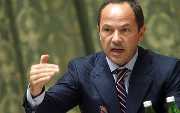 АМКУ разрешил Тигипко купить Универсал Банк