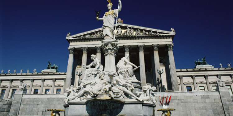 В Вене горел парламент Австрии