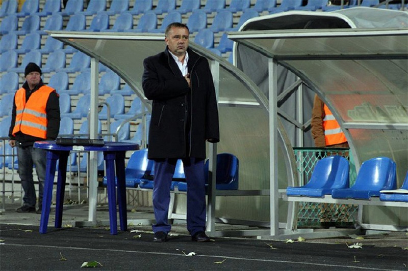Главный тренер «Николаева» попросил болельщиков смотреть футбол на трибунах, а не с «горки» 1