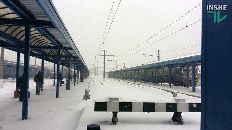 "Укрзализныця" запустила первый поезд с вагонами-трансформерами 13