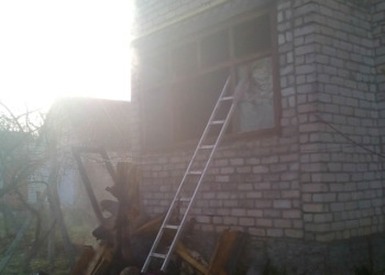 В Радсаде горел двухэтажный жилой дом