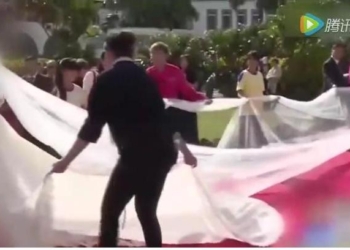 Фата длиной 6 км – так китайский предприниматель свою дочь замуж выдавал