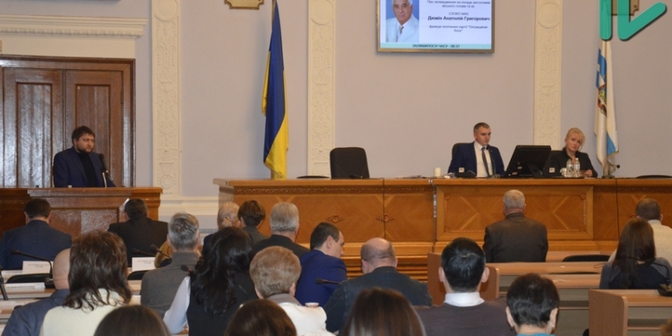 Депутаты Николаевского горсовета заслушали кандидатов на должности заместителей Сенкевича