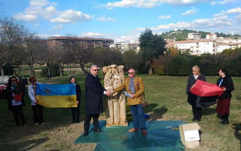 «Это настоящее историческое событие» – в Италии открыли первый памятник жертвам Голодомора 1932-1933 годов 2