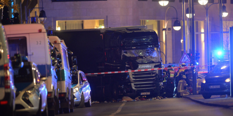 Эхо теракта в Германии на рождественской ярмарке: среди погибших может быть украинец