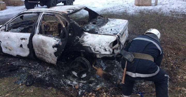 В Доброй Кринице дотла сгорел автомобиль