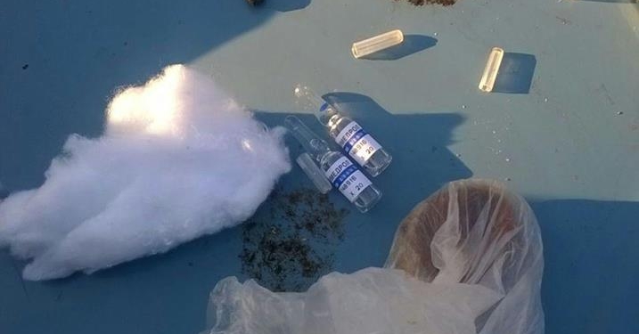 Чего только не бывает в карманах у николаевцев? У курильщика нашли метадон, димедрол и кое-что помельче