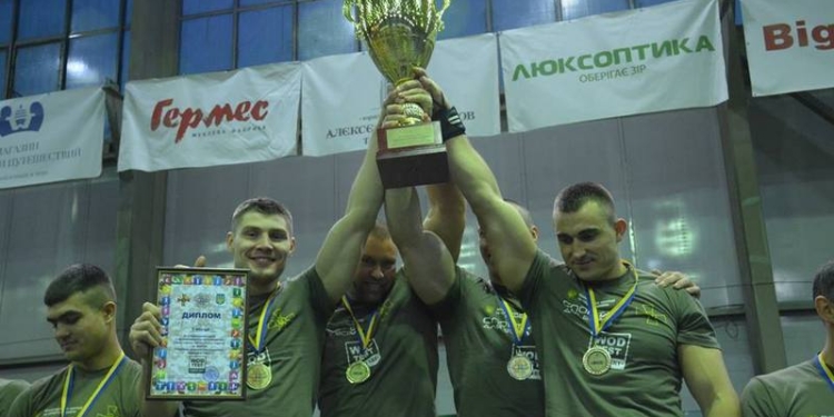 Николаевские десантники – победители первых соревнований по кроссфиту среди военных