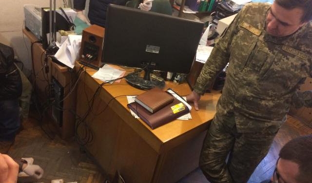 На фронте сегодня большие потери. А в Одессе задержан тыловик-взяточник