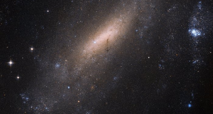 Hubble прислал землянам снимок галактик из созвездия Журавля