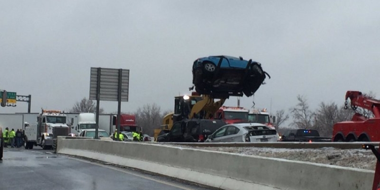 Масштабное ДТП в Южном Балтиморе: столкнулось 67 машин, двое людей погибли
