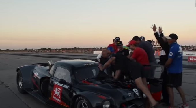 Трансформер. Уникальный суперкар – горбатый Запорожец с двигателем от Ford Mustang