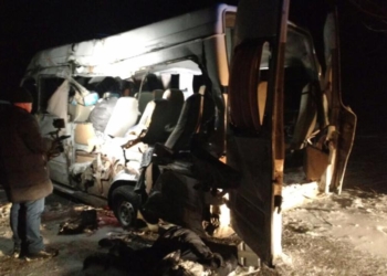 Страшное ДТП в Днепропетровской области  – прицеп оторвался от фуры и врезался в микроавтобус. 5 погибших, 8 раненых