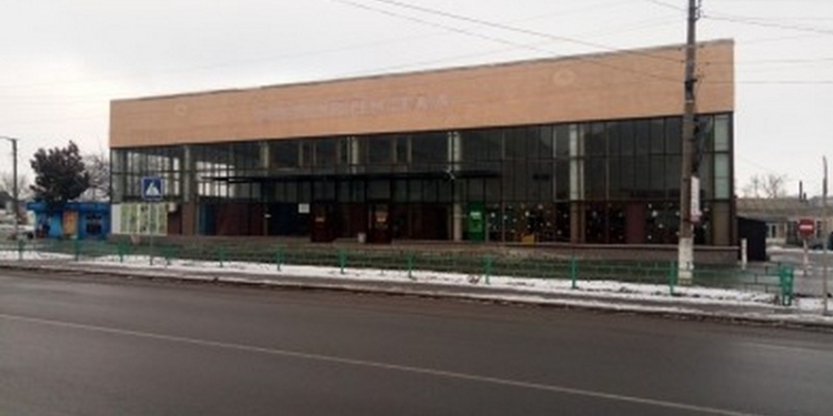 В Первомайске ждут взрывотехников из Николаева – там заминировали автовокзал