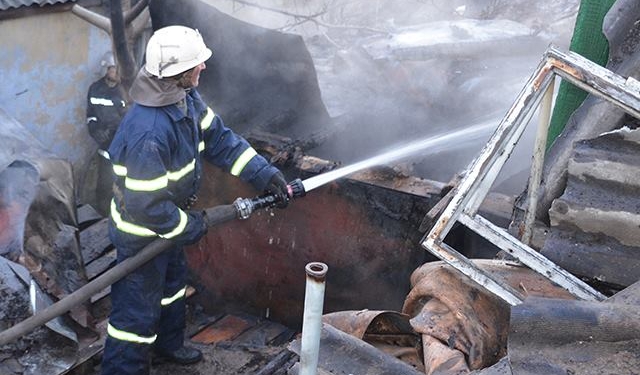 В «Ялтах» тушили пожар