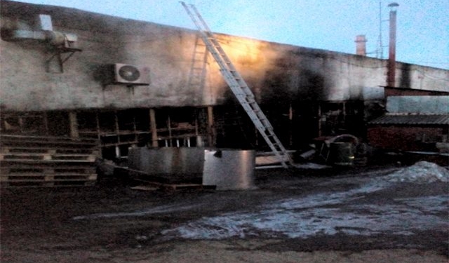 Предновогодний пожар на Николаевщине: горел Первомайский молочно-консервный комбинат