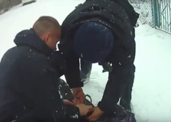 В Ровно патрульным пришлось делать предупредительный выстрел для задержания домушников