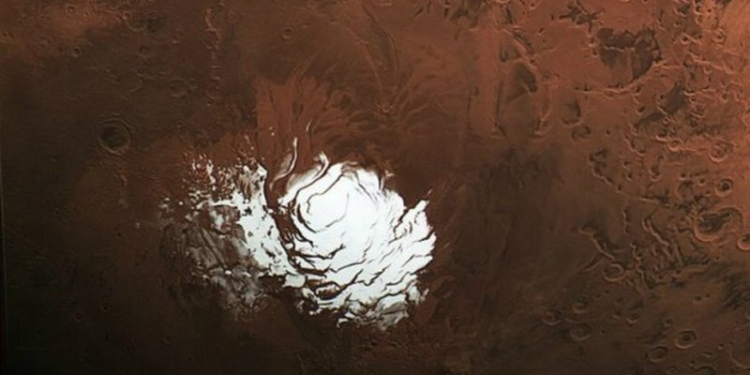 Зонд прислал на Землю фото марсианской зимы