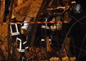 Из-под завалов общежития в Чернигове достали тело погибшей женщины