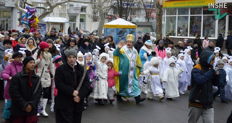 День Святого Николая в Николаеве: горожане прошли колонной к главной городской ёлке 21