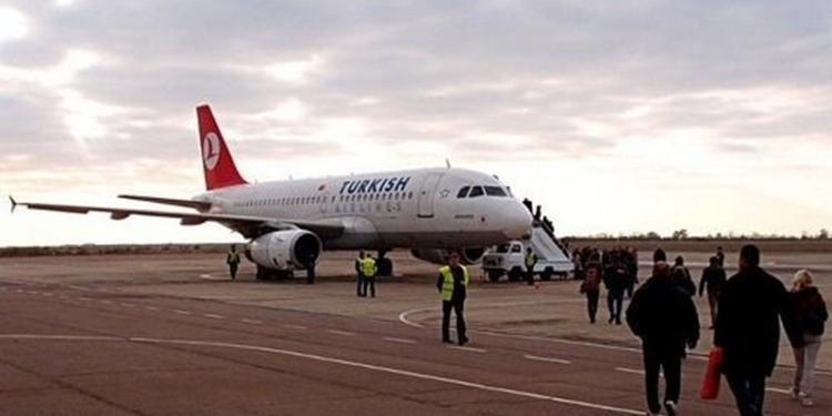 Из-за непогоды самолет “Стамбул-Херсон” сел с третей попытки