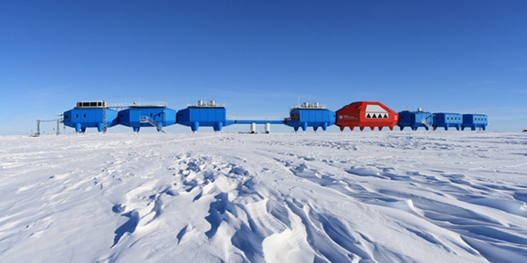 Полярную станцию на салазках перевезут на 23 километра
