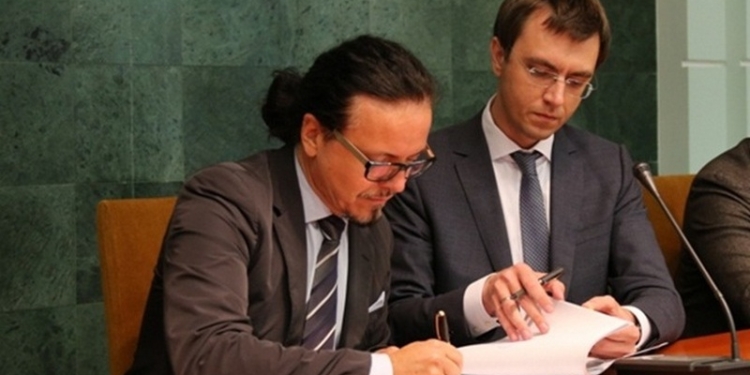 Это спекуляции – министр Омелян про заявление Укрзализныци о повышении тарифов на грузовые перевозки