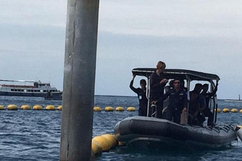 В Таиланде мертвого иностранца нашли на дне моря в гидрокостюме, привязанным к столбу 1